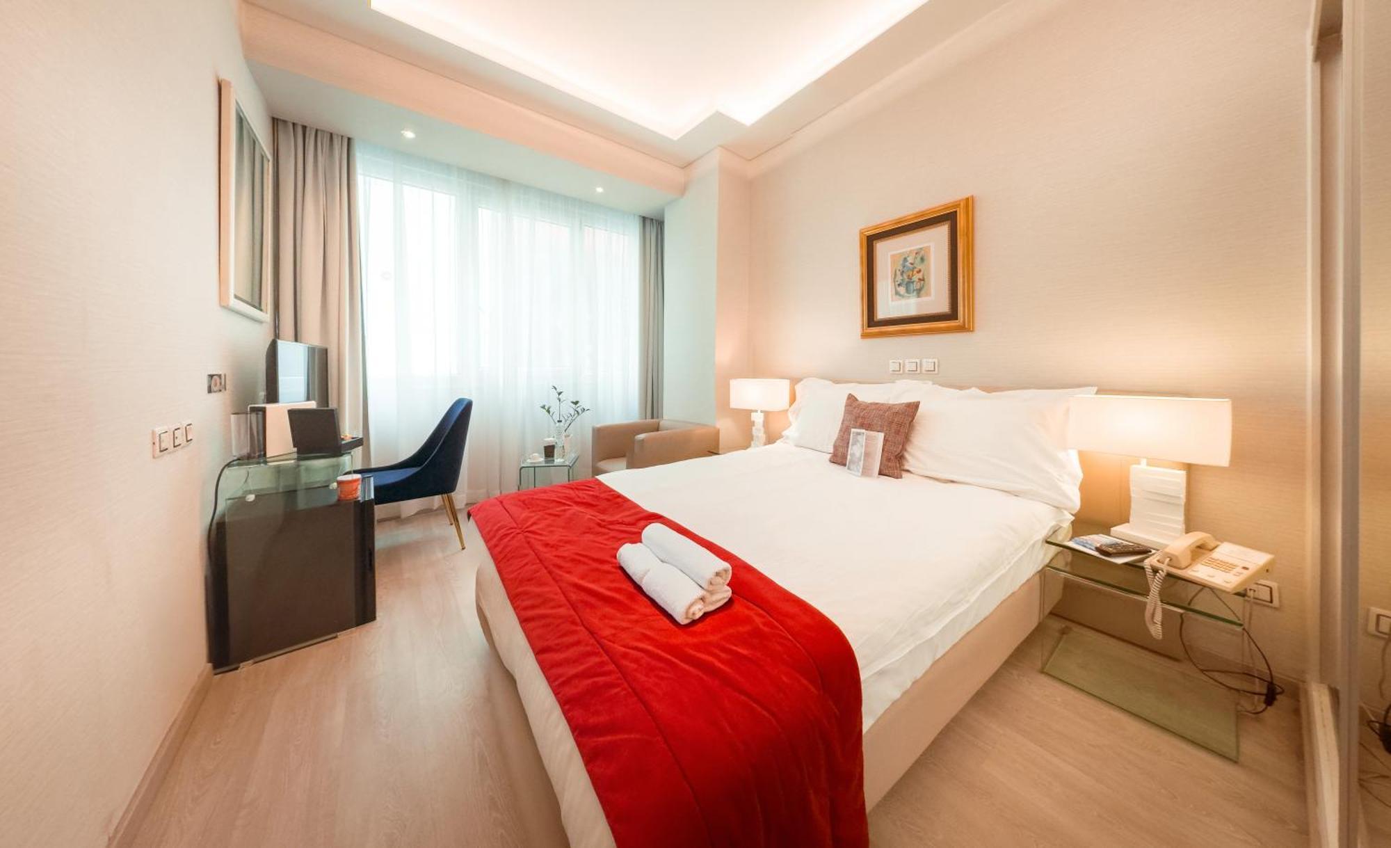 St George Lycabettus Lifestyle Hotel Atene